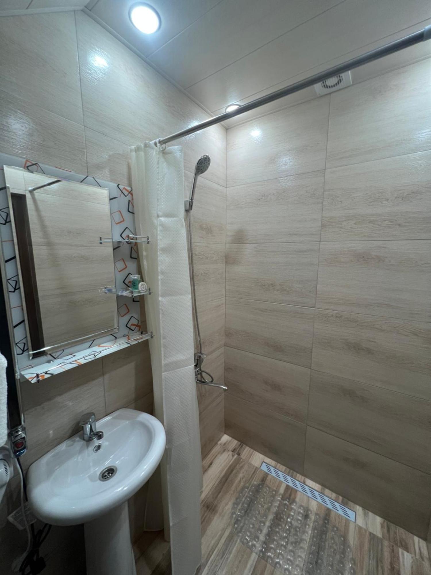 Maru House Hotel ดีลีจาน ภายนอก รูปภาพ
